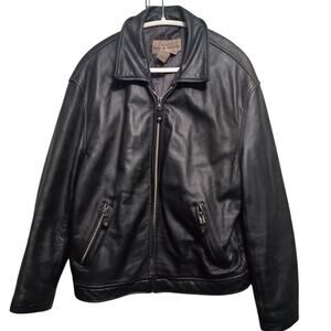 Y2K Vintage AKA Eddie Bauer genuine leather jacket. Black  Zip up Biker